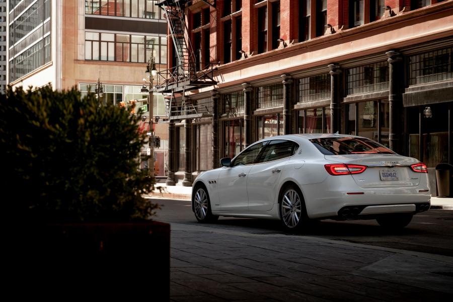  Maserati Quattroporte S Q4 GranLusso (M156) 2017 года  (NA) (фото 13 из 25)
